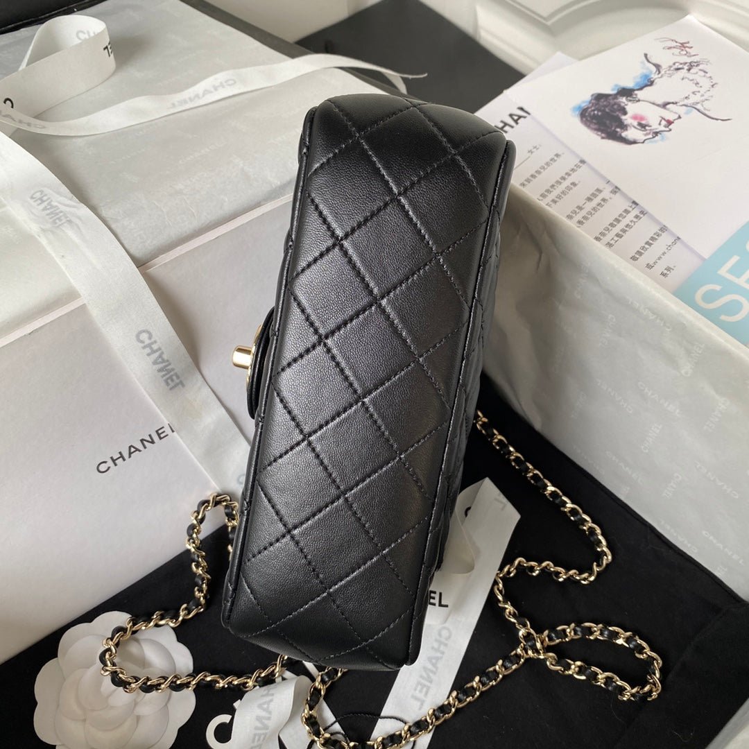 ＣＨＮＥＬFLAP BAG WITH TOP HANDLE BLACK