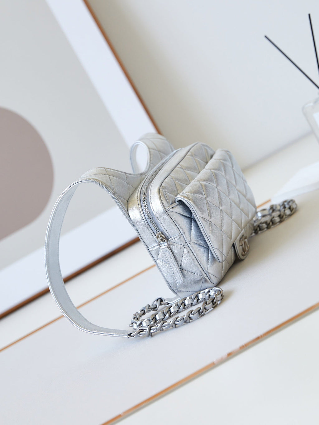 ＣＨＮＥＬSMALL DOUBLE-FLAP SHOULDER BAG SILVER