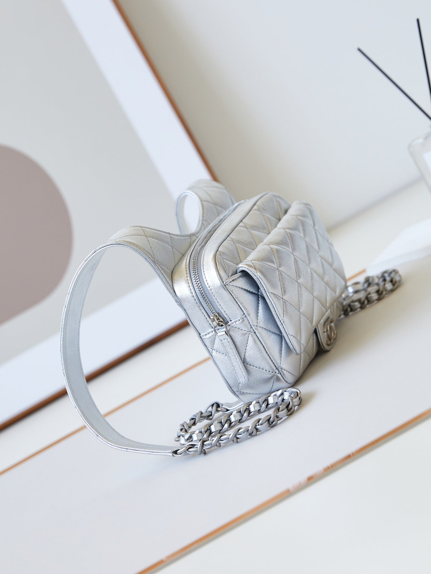 ＣＨＮＥＬSMALL DOUBLE-FLAP SHOULDER BAG SILVER