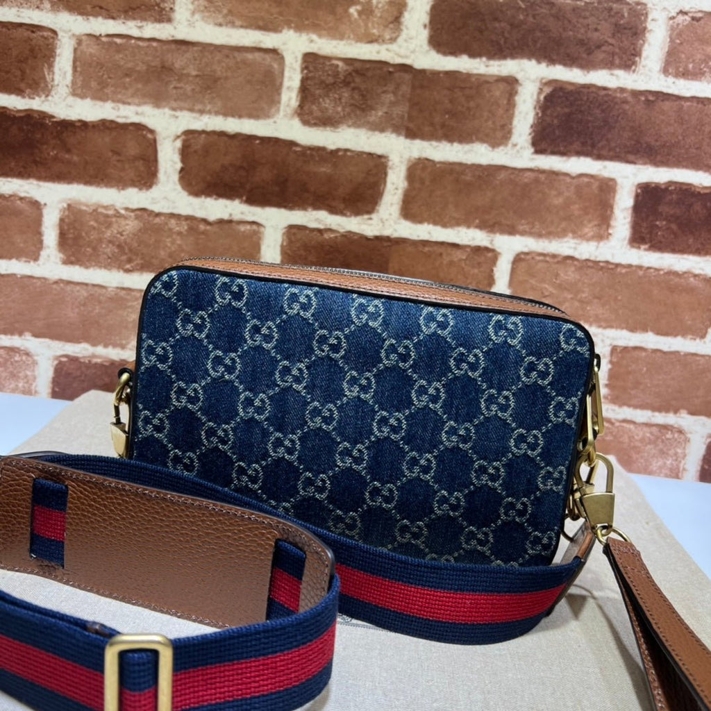 ＧＣＣＩDENIM INTERLOCKING G CROSSBODY BAG BLUE