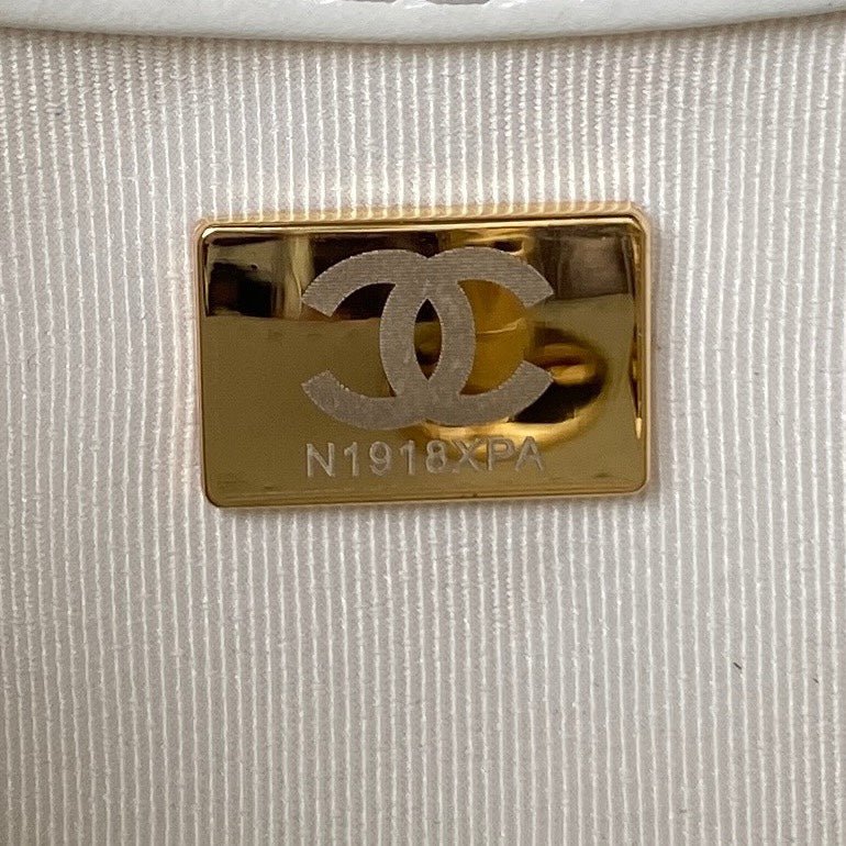 ＣＨＮＥＬ31 MINI SHOPPING BAG WHITE