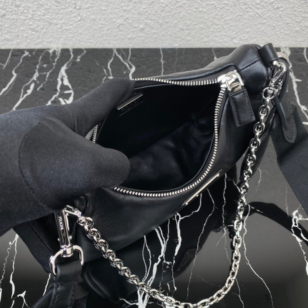 ＰＲＤＡ HANDBAG BLACK LEATHER