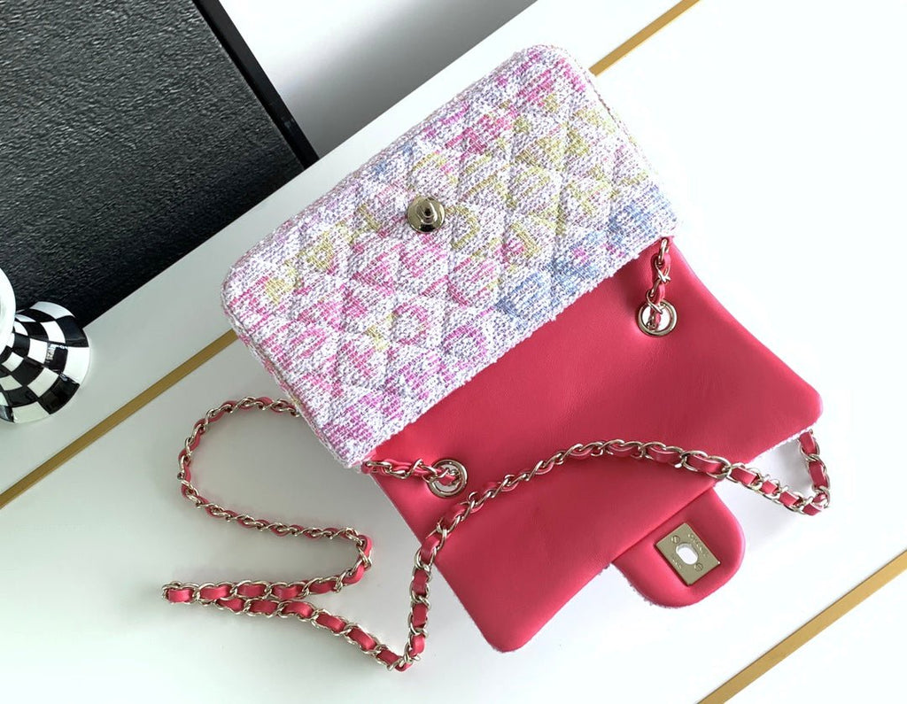 ＣＨＮＥＬCLASSIC HANDBAG