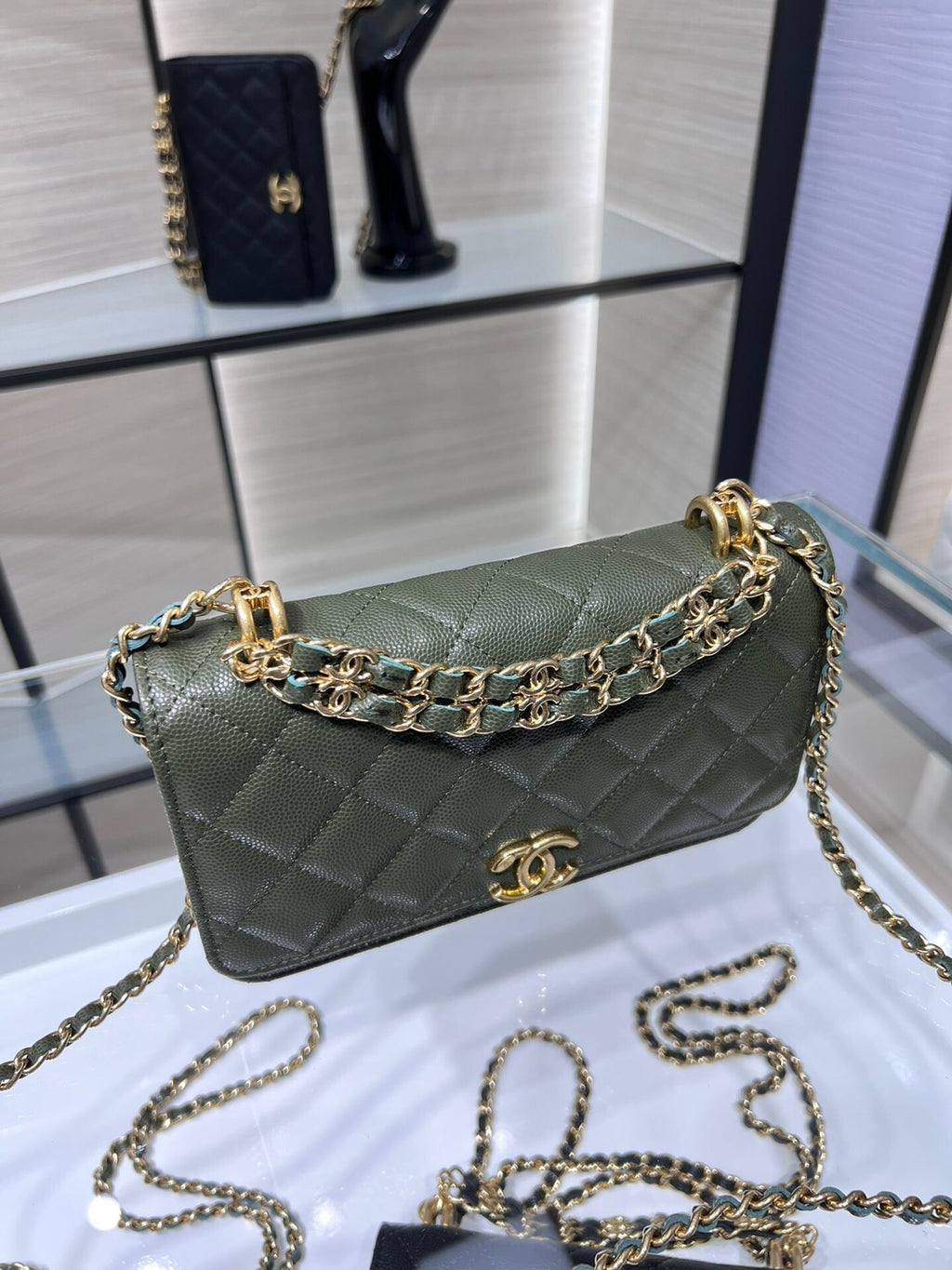 ＣＨＮＥＬ22K DOUBLE CHAIN BAG EBONY