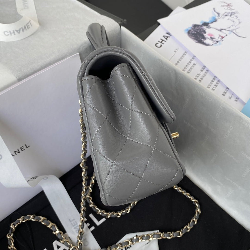 ＣＨＮＥＬMINI FLAP BAG WITH HANDLE GRAY