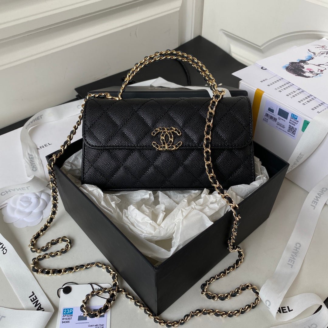 ＣＨＮＥＬCLUTCH WITH CHAIN BLACK