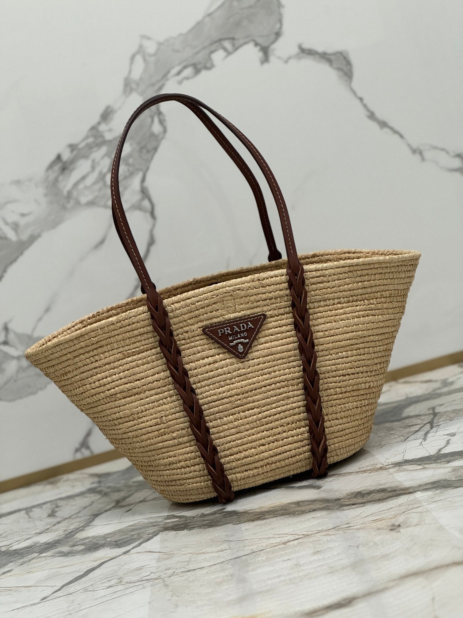ＰＲＤＡ RAFFIA AND LEATHER TOTE BAG