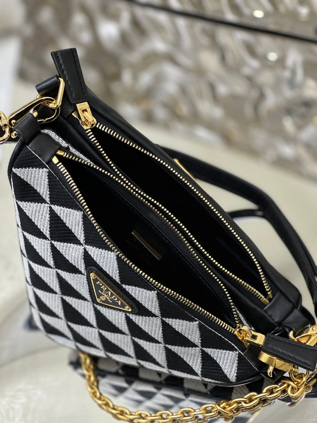 ＰＲＤＡ TRIANGLE-LOGO LEATHER AND JACQUARD SHOULDER BAG WHITE