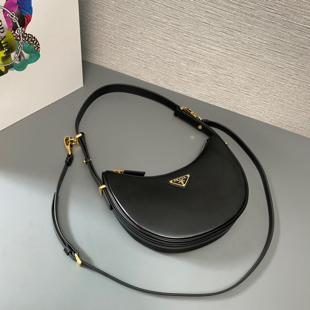 ＰＲＤＡ ARQUÉ SMALL LEATHER SHOULDER BAG BLACK