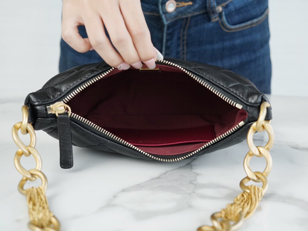 ＣＨＮＥＬLAMBSKIN QUILTED CC CHAIN HOBO BLACK