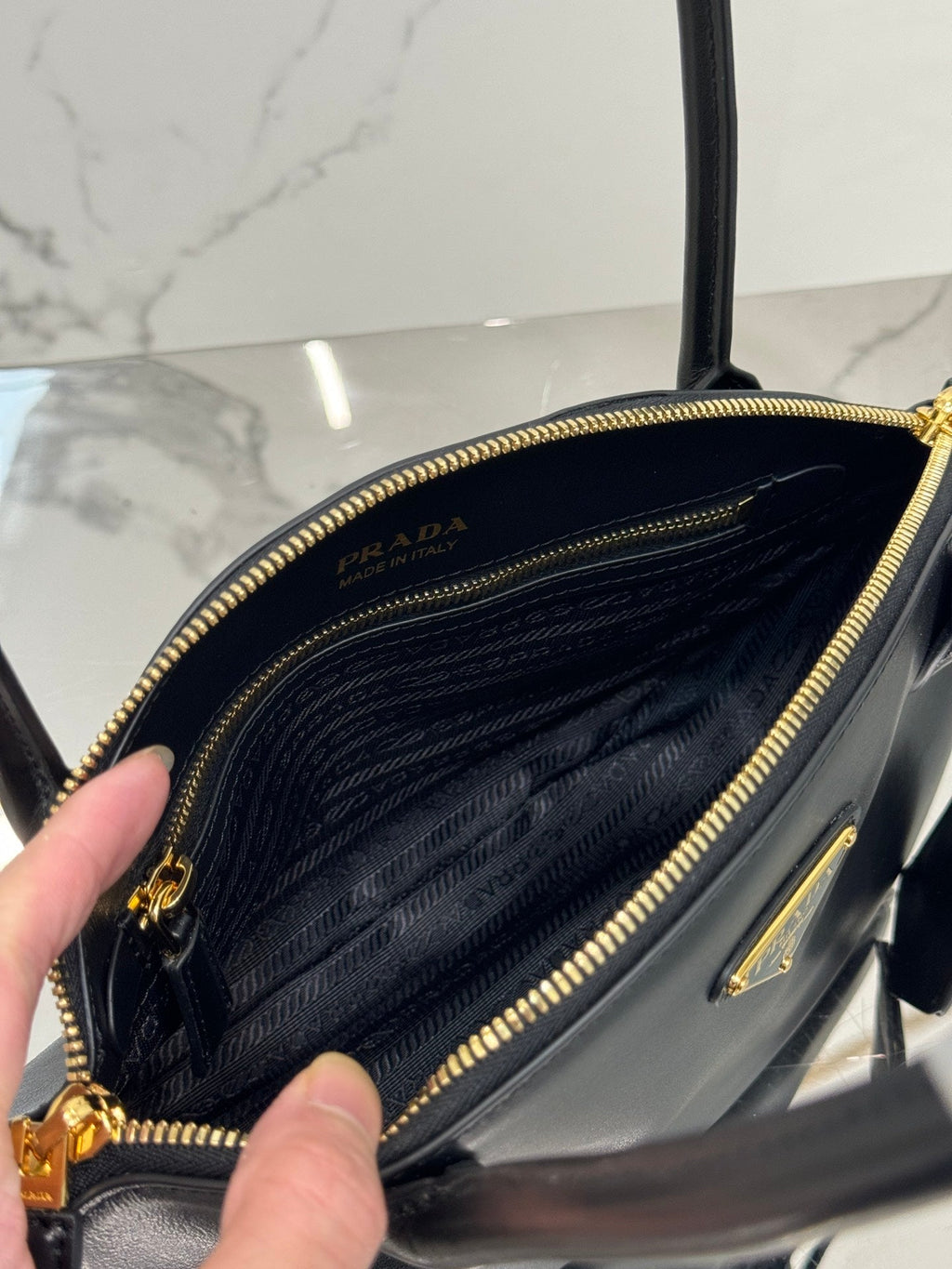 ＰＲＤＡ SMALL LEATHER HANDBAG BLACK