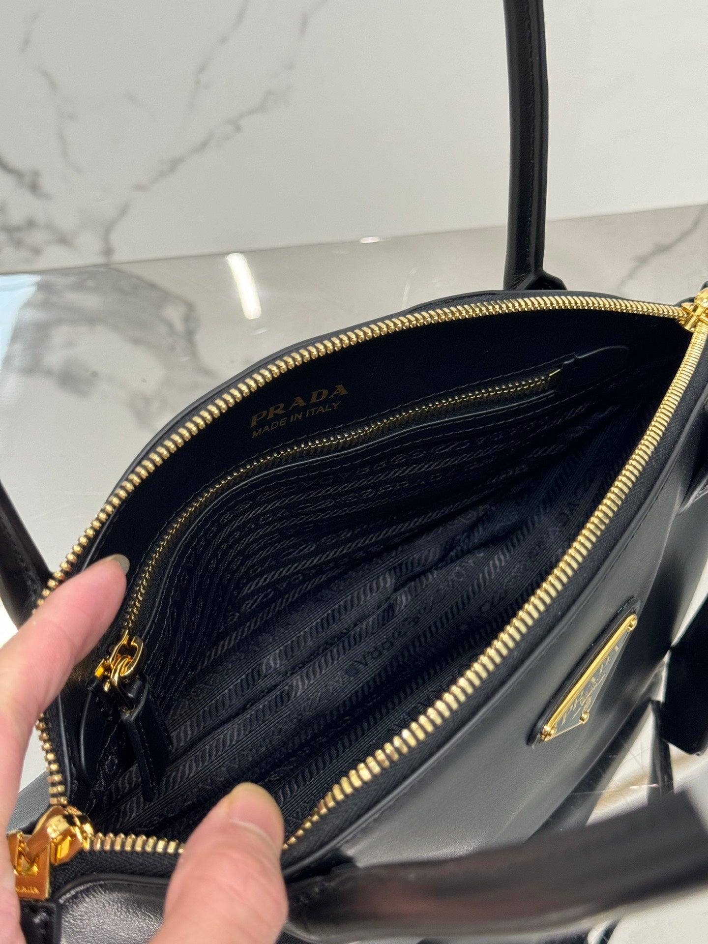 ＰＲＤＡ SMALL LEATHER HANDBAG BLACK