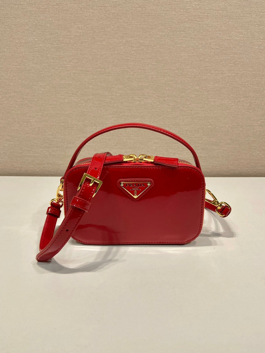 ＰＲＤＡ ODETTE PATENT LEATHER MINI BAG RED