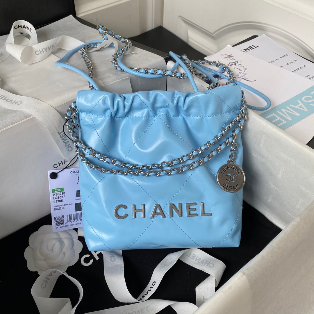 ＣＨＮＥＬ22 MINI HANDBAG BLUE GOLD METAL