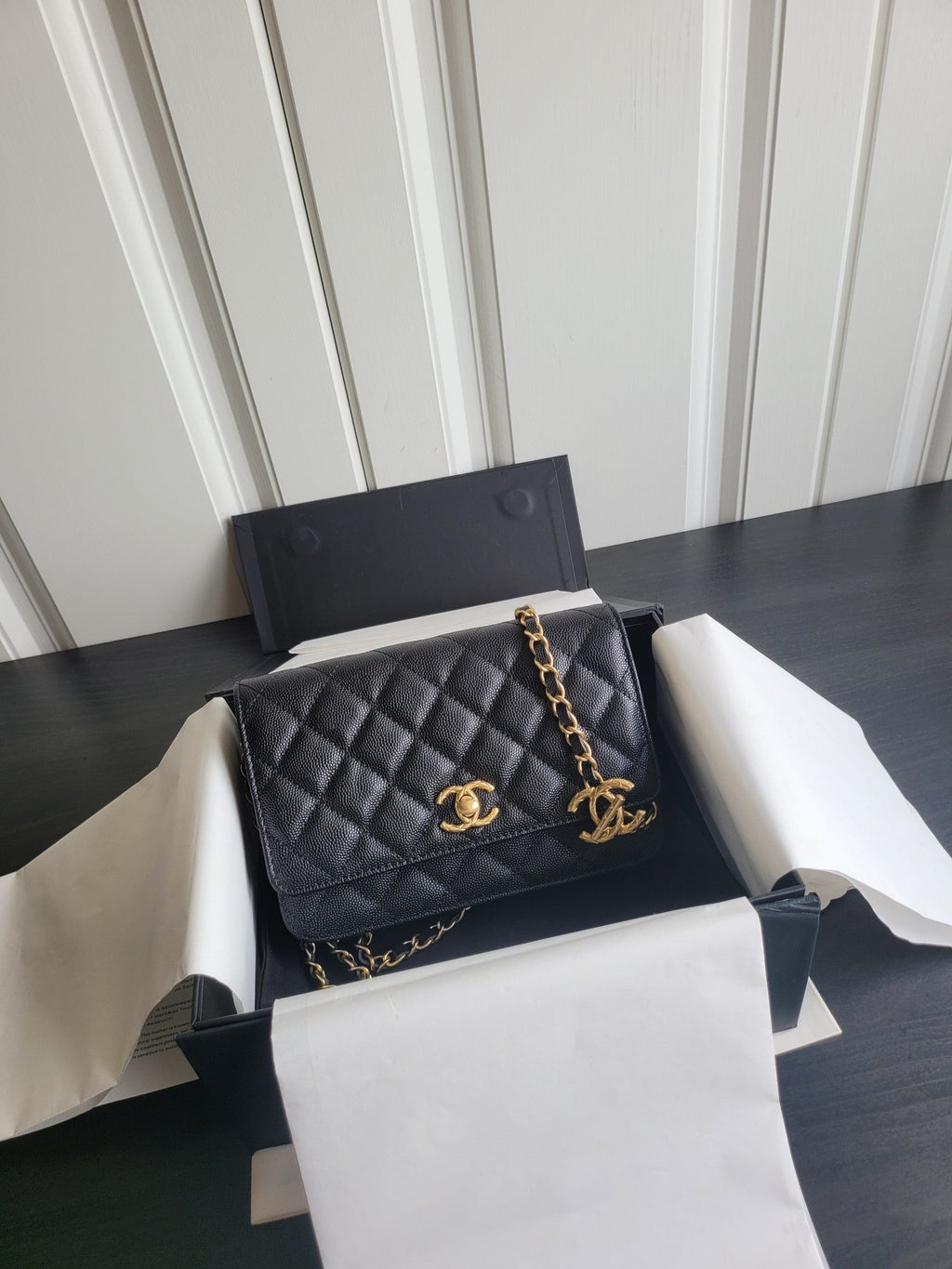 ＣＨＮＥＬ19 WALLET ON CHAIN BLACK