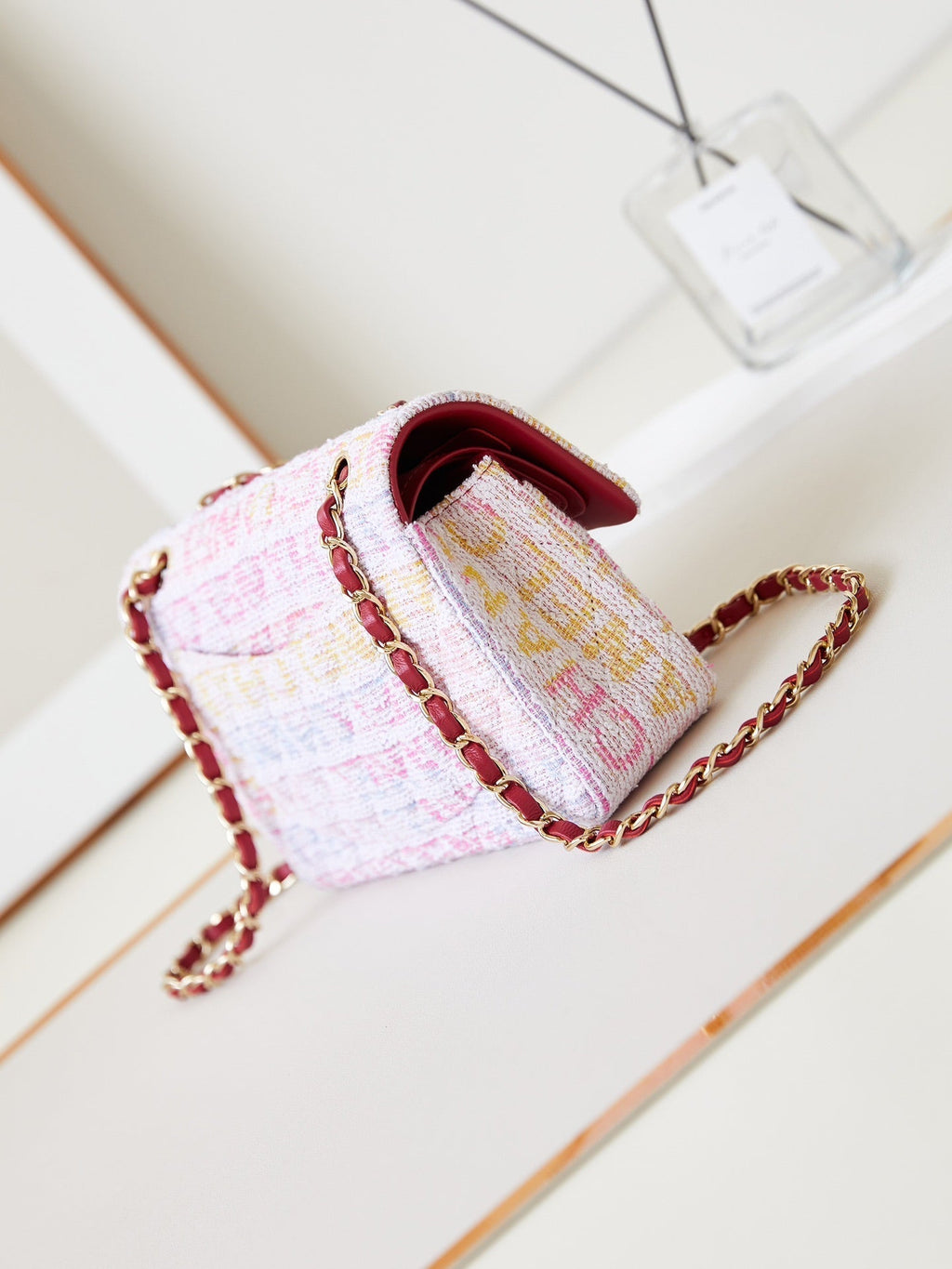 ＣＨＮＥＬCLASSIC HANDBAG