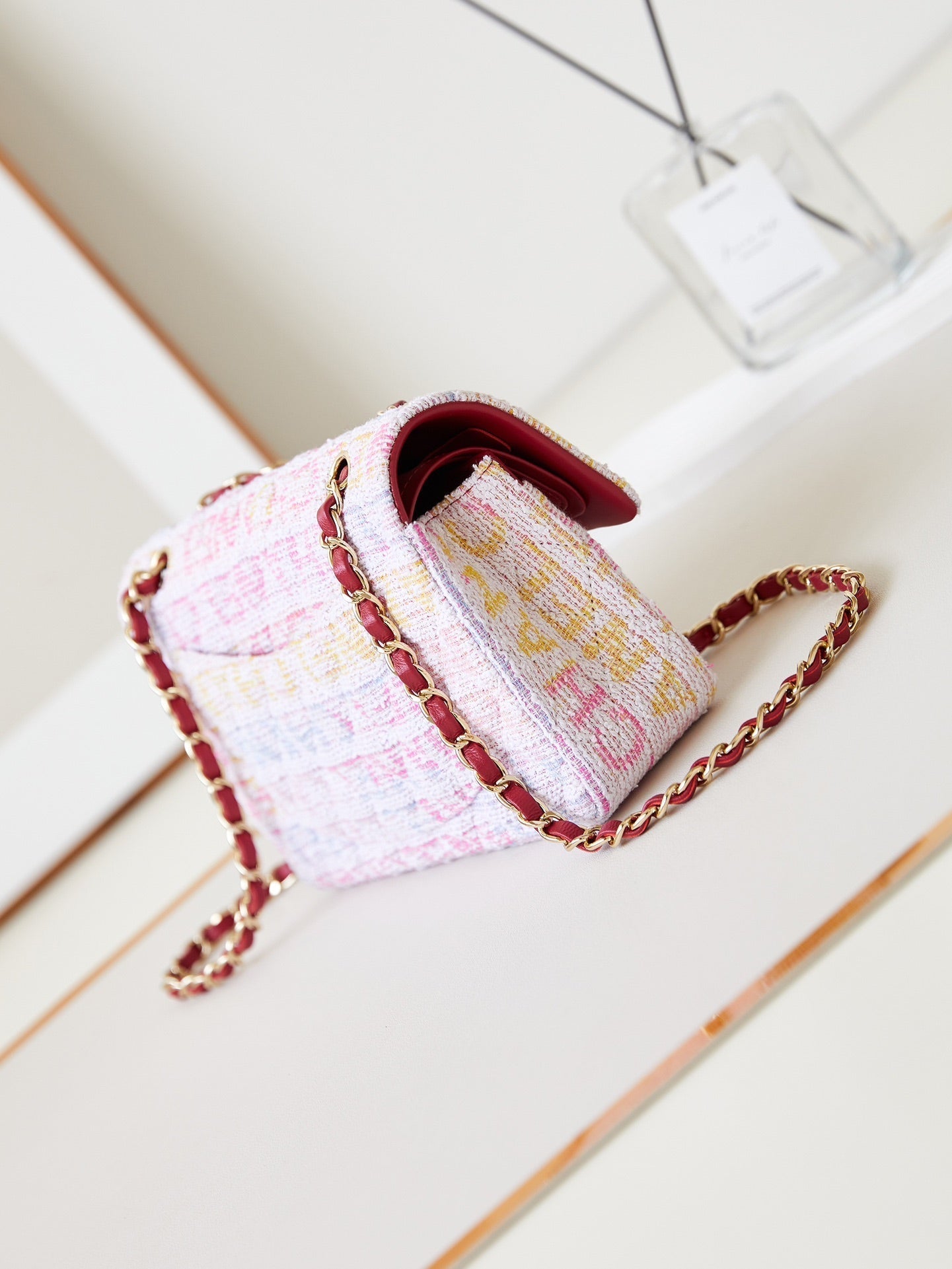 ＣＨＮＥＬCLASSIC HANDBAG