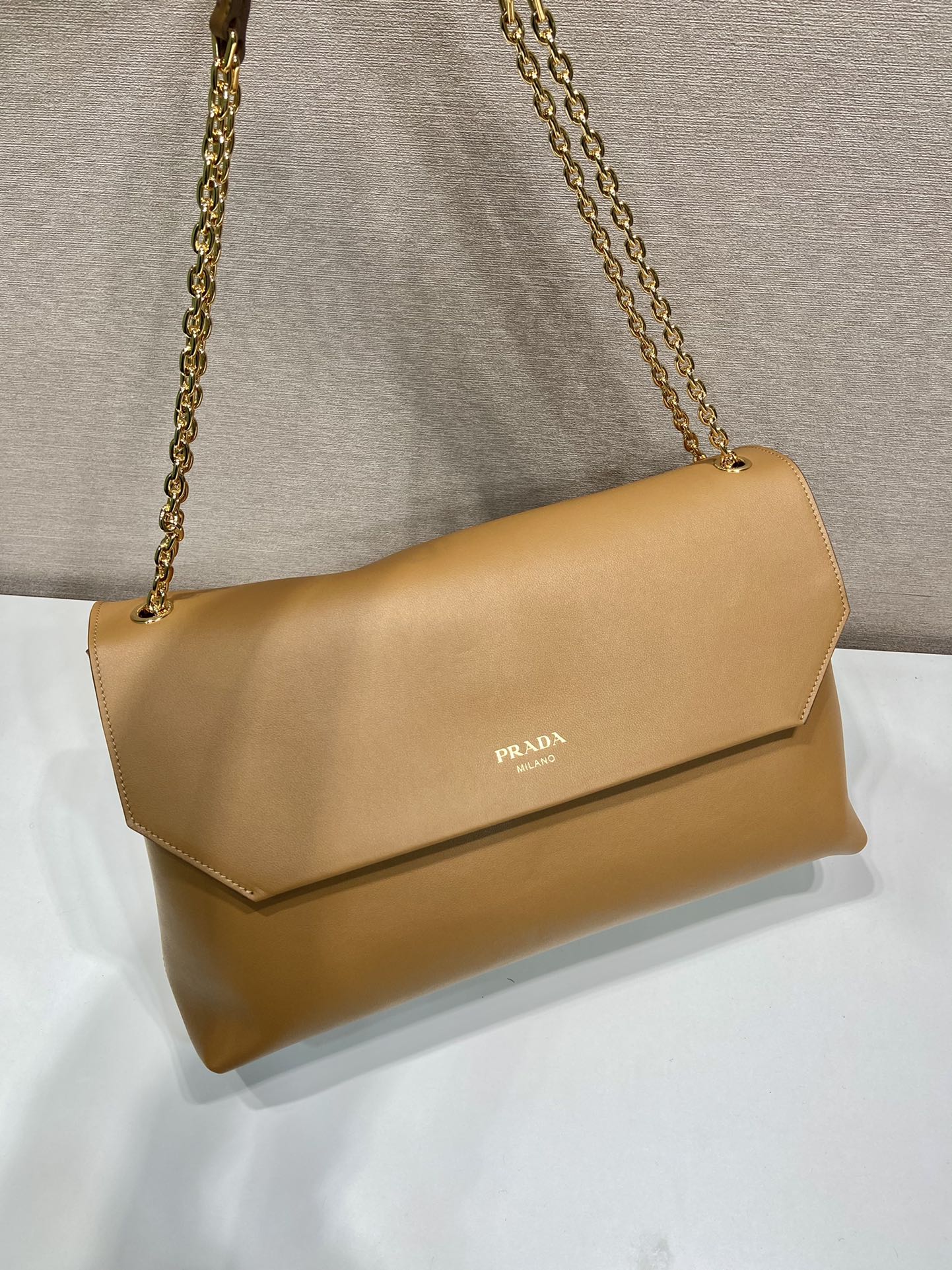ＰＲＤＡ DOUX EXTRA LARGE LEATHER SHOULDER BAG CARAMEL