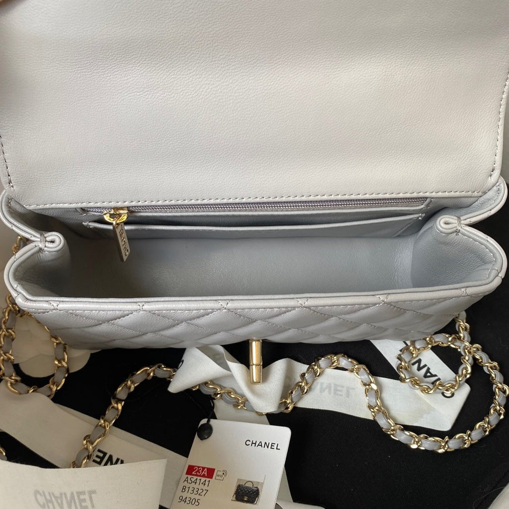 ＣＨＮＥＬFLAP BAG WITH TOP HANDLE GRAY