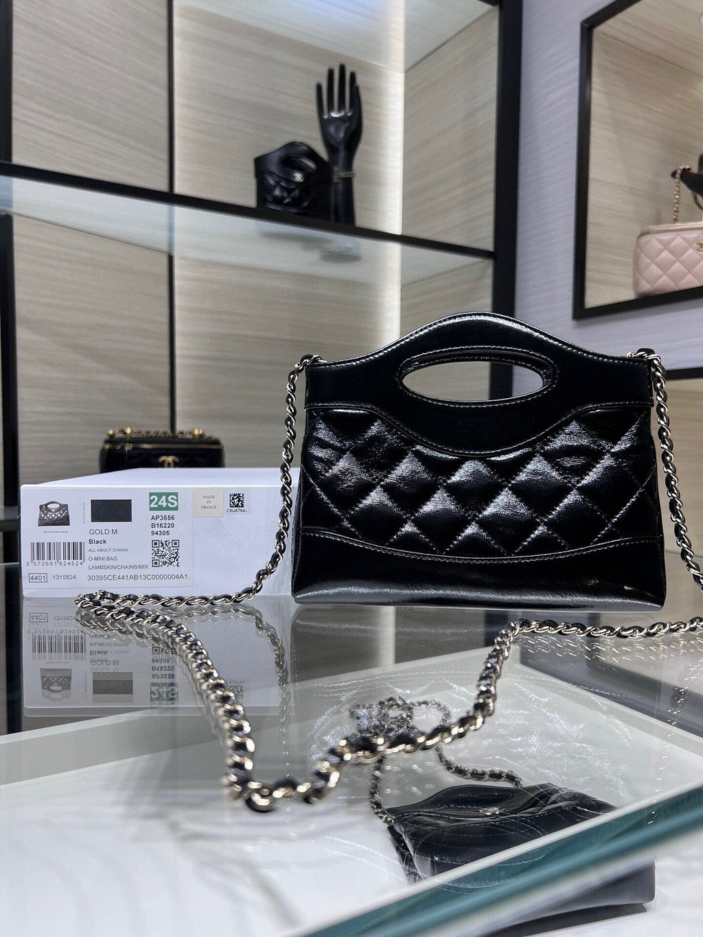 ＣＨＮＥＬ31 NANO CHAIN BAG