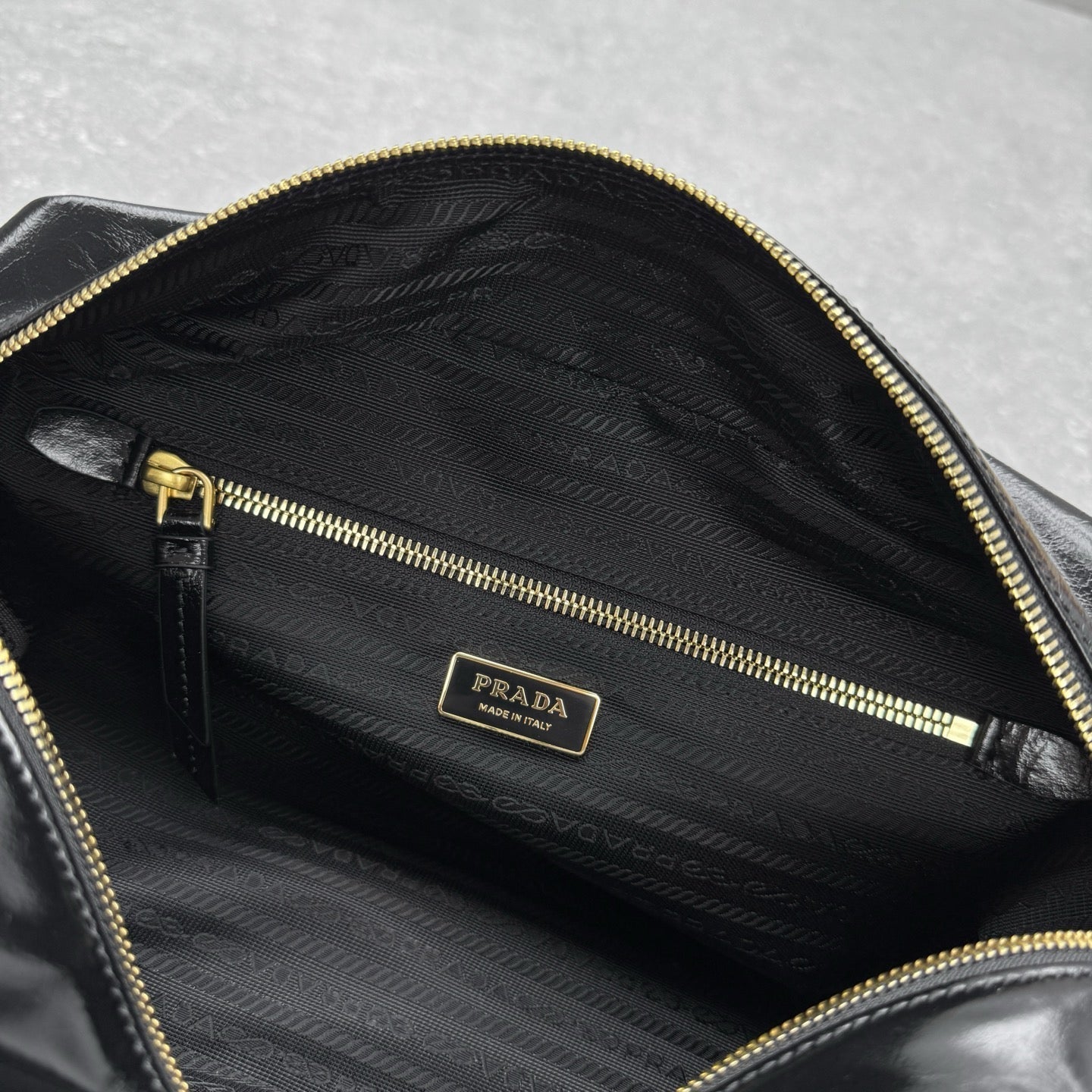 ＰＲＤＡ DANGLE MEDIUM LEATHER TOP-HANDLE BAG