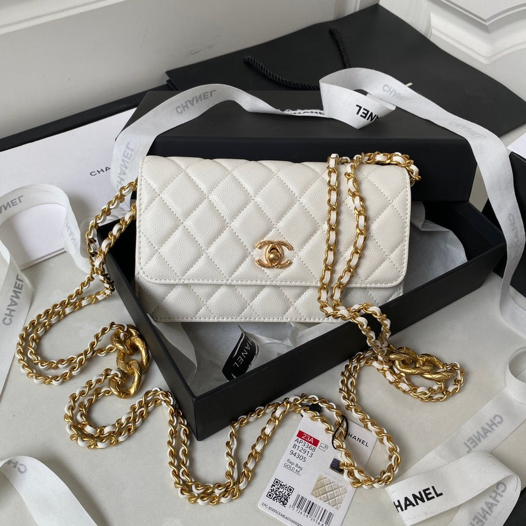ＣＨＮＥＬFLAP BAG WHITE