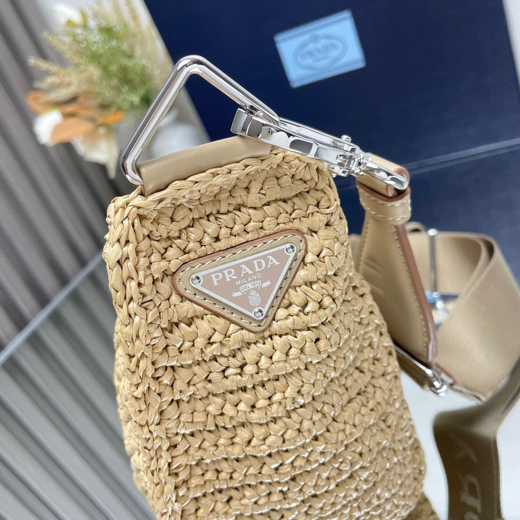 ＰＲＤＡ RAFFIA TRIANGLE CROSSBODY BAG