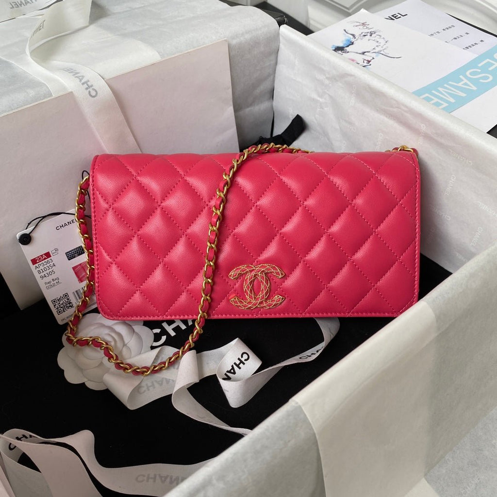 ＣＨＮＥＬCLASSIC WALLET ON CHAIN RED