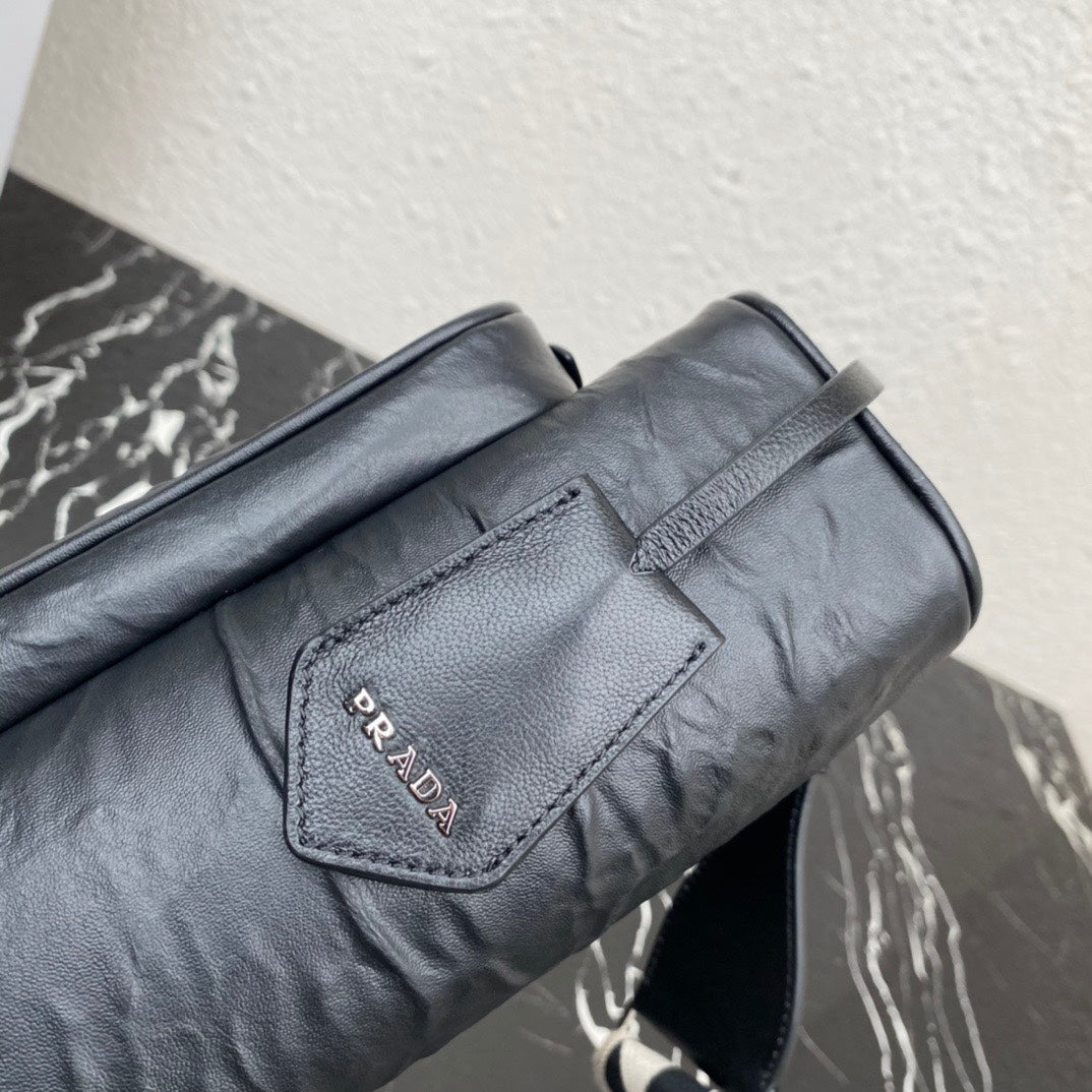 ＰＲＤＡ NAPPA ANTIQUE MULTI-POCKET SHOULDER BAG BLACK