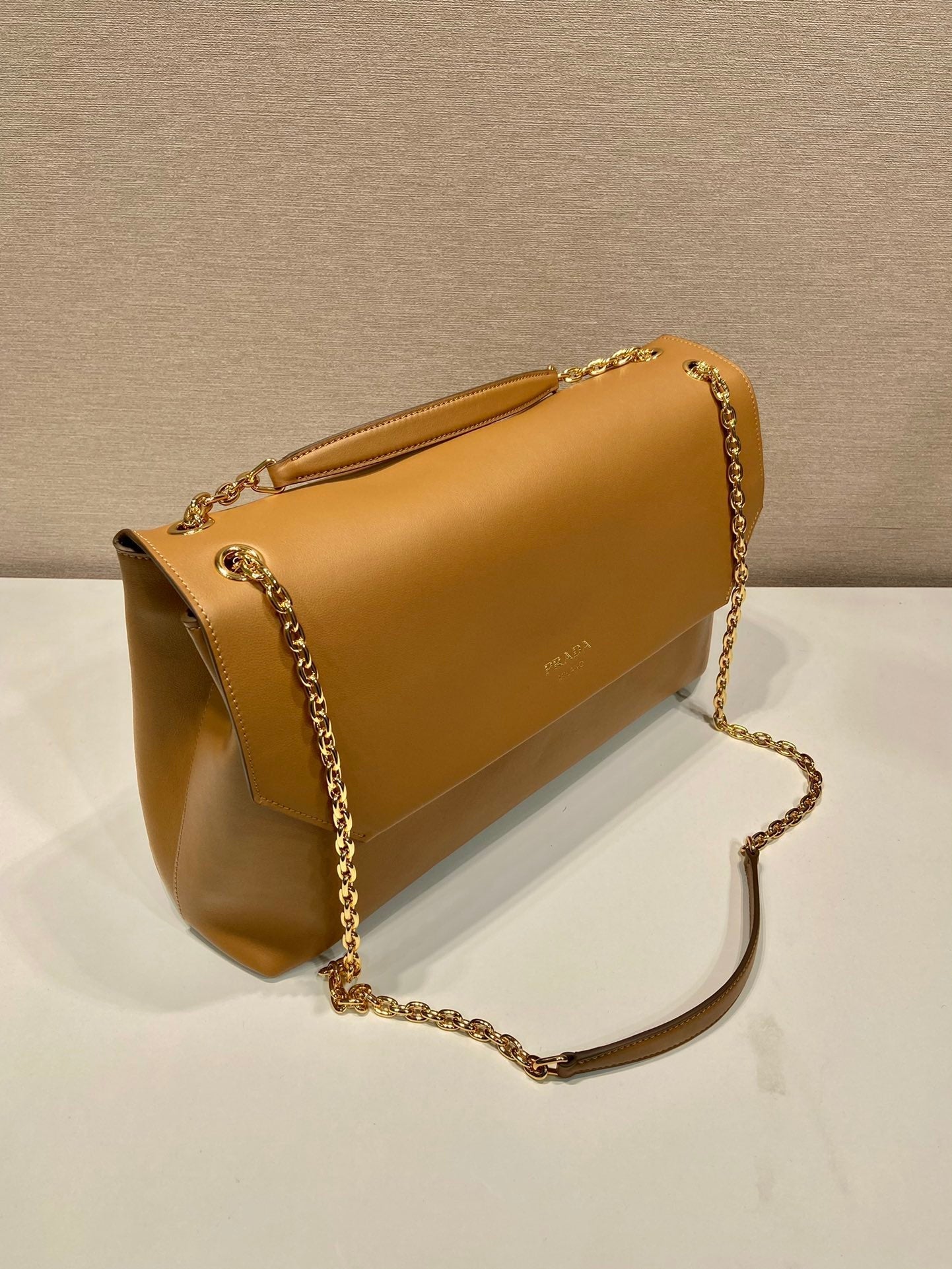 ＰＲＤＡ DOUX EXTRA LARGE LEATHER SHOULDER BAG CARAMEL