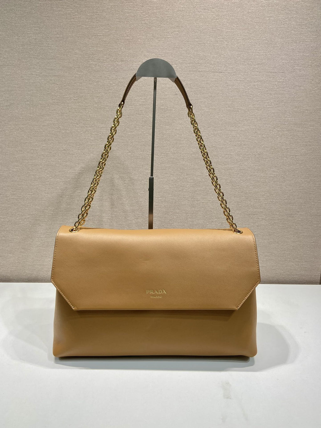 ＰＲＤＡ DOUX EXTRA LARGE LEATHER SHOULDER BAG CARAMEL