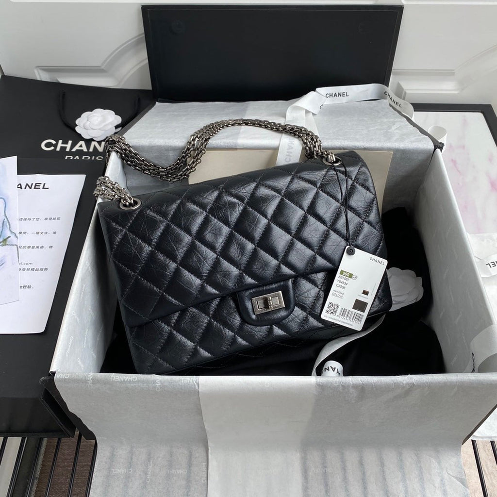 ＣＨＮＥＬ LARGE 2.55 HANDBAG SILVER METAL