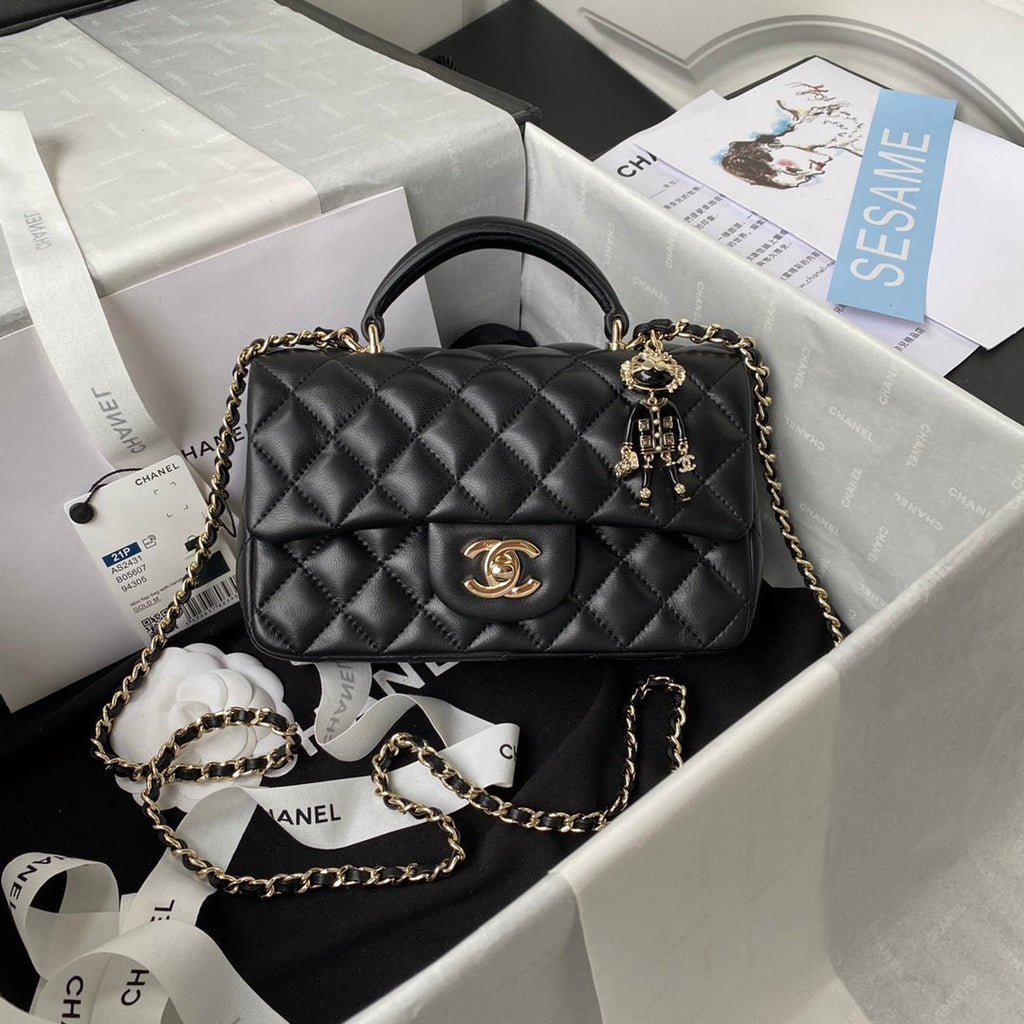 ＣＨＮＥＬMINI FLAP BAG WITH HANDLE