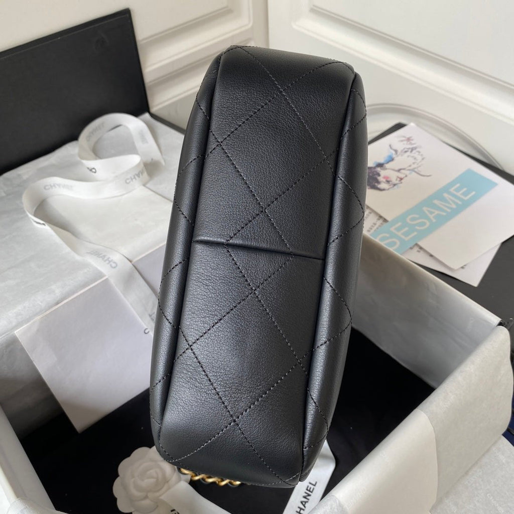 ＣＨＮＥＬCLASSIC CLUTCH WITH CHAIN BLACK