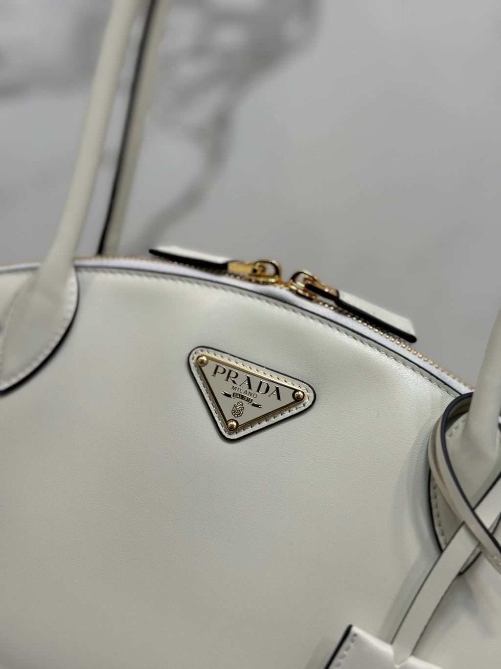 ＰＲＤＡ SMALL LEATHER HANDBAG WHITE