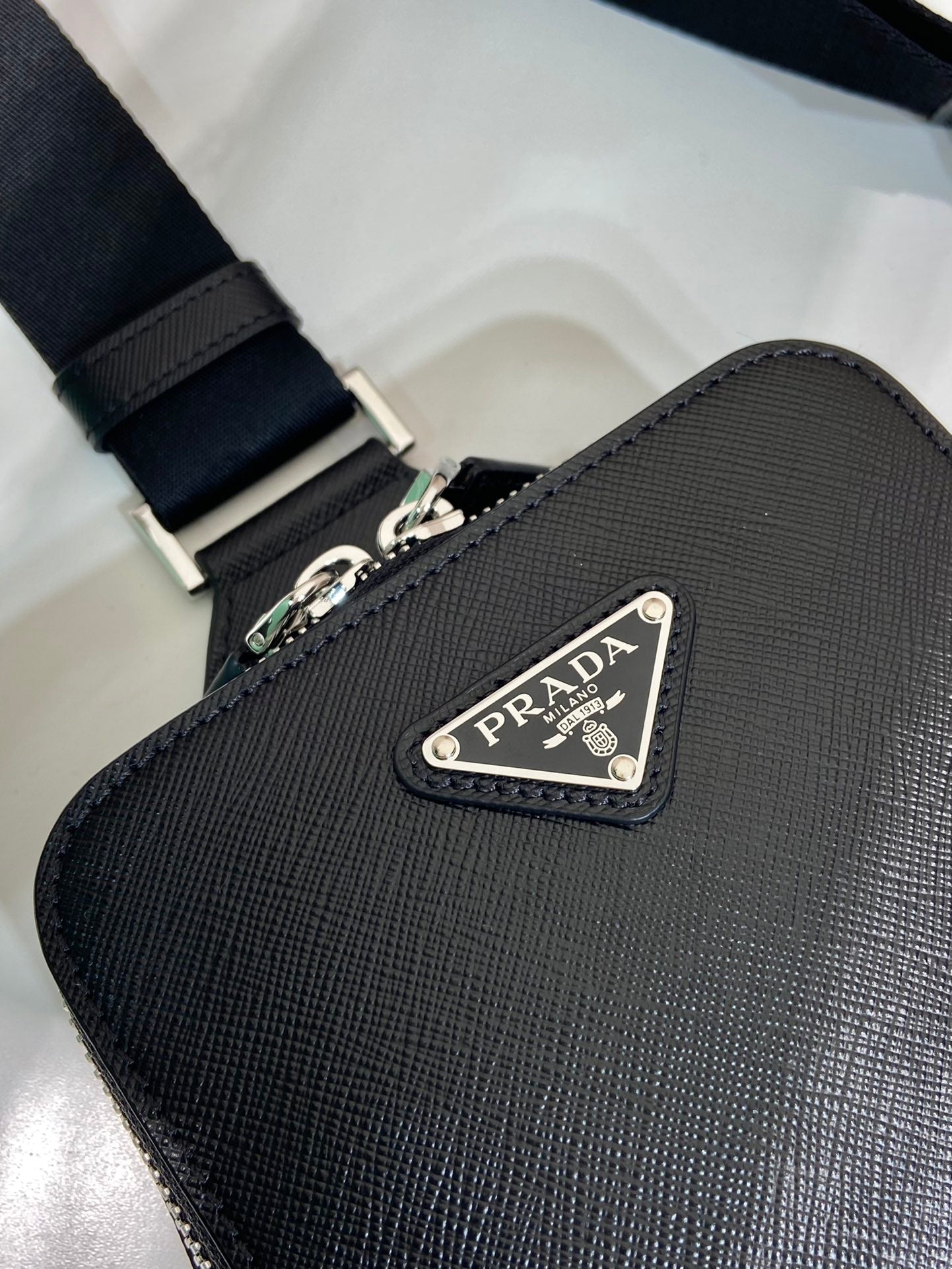ＰＲＤＡ BRIQUE SAFFIANO LEATHER BAG BLACK
