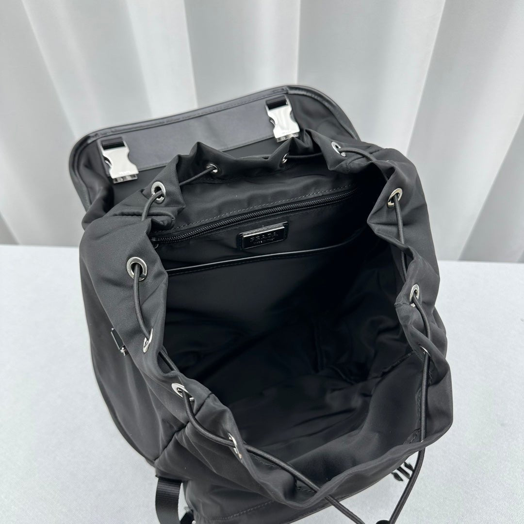 ＰＲＤＡ RE-NYLON AND LEATHER BACKPACK