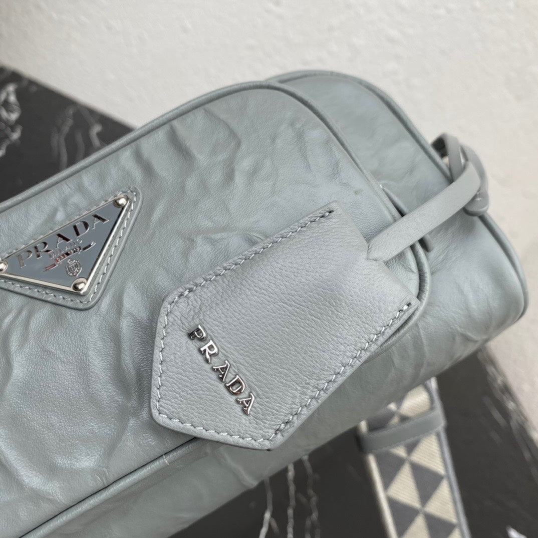 ＰＲＤＡ NAPPA ANTIQUE MULTI-POCKET SHOULDER BAG GREY