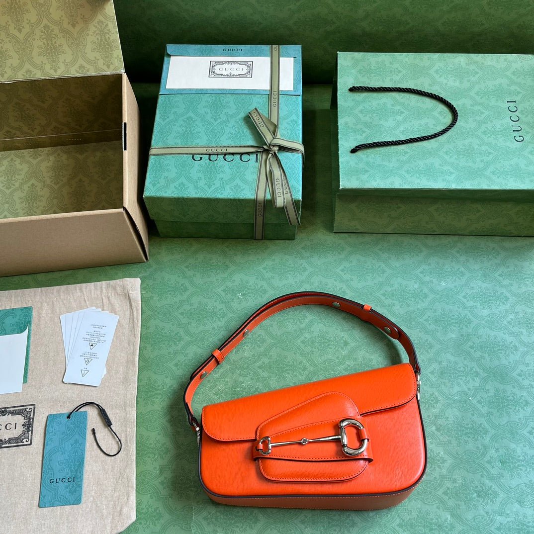 ＧＣＣＩHORSEBIT 1955 SMALL SHOULDER BAG RED