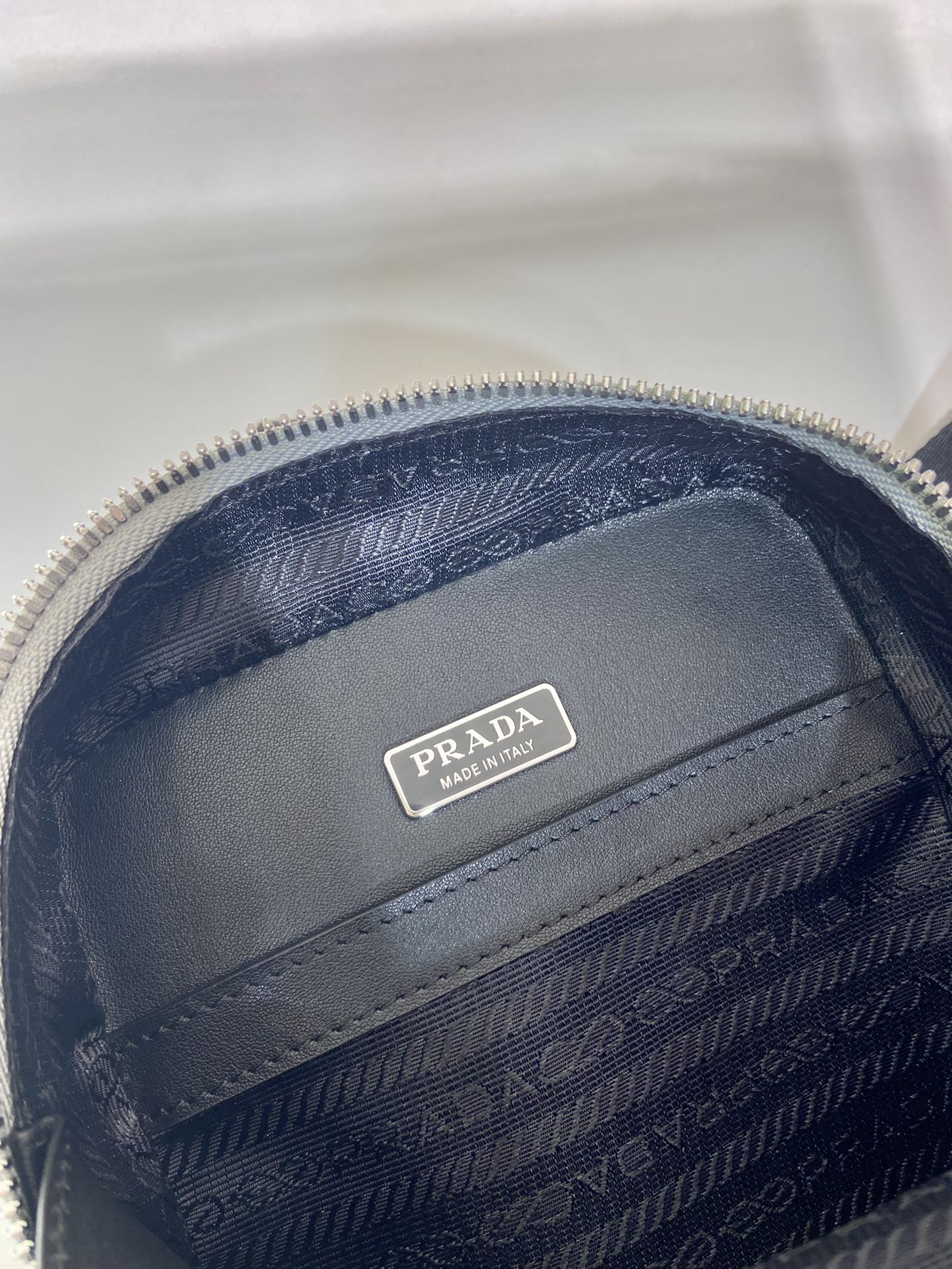 ＰＲＤＡ BRIQUE SAFFIANO LEATHER BAG GRAY