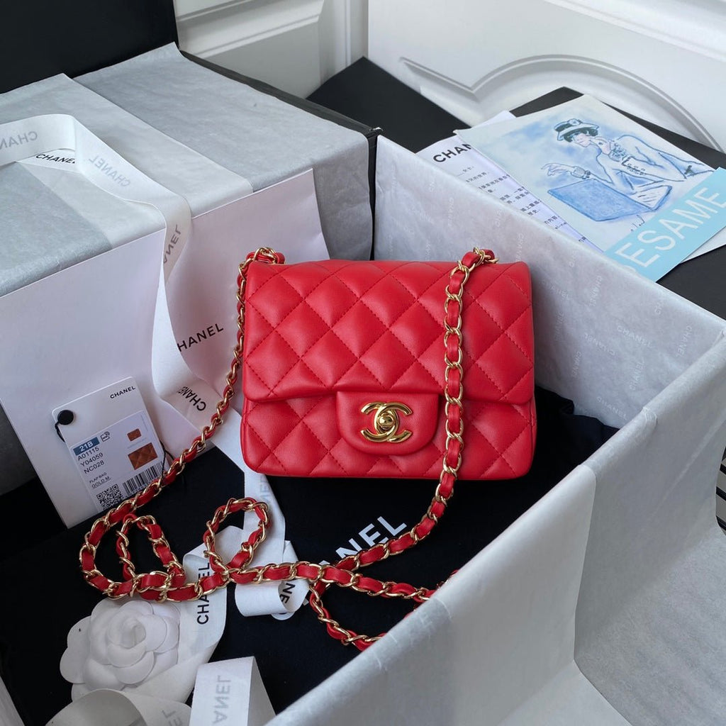 ＣＨＮＥＬCLASSIC FLAP BAG RED