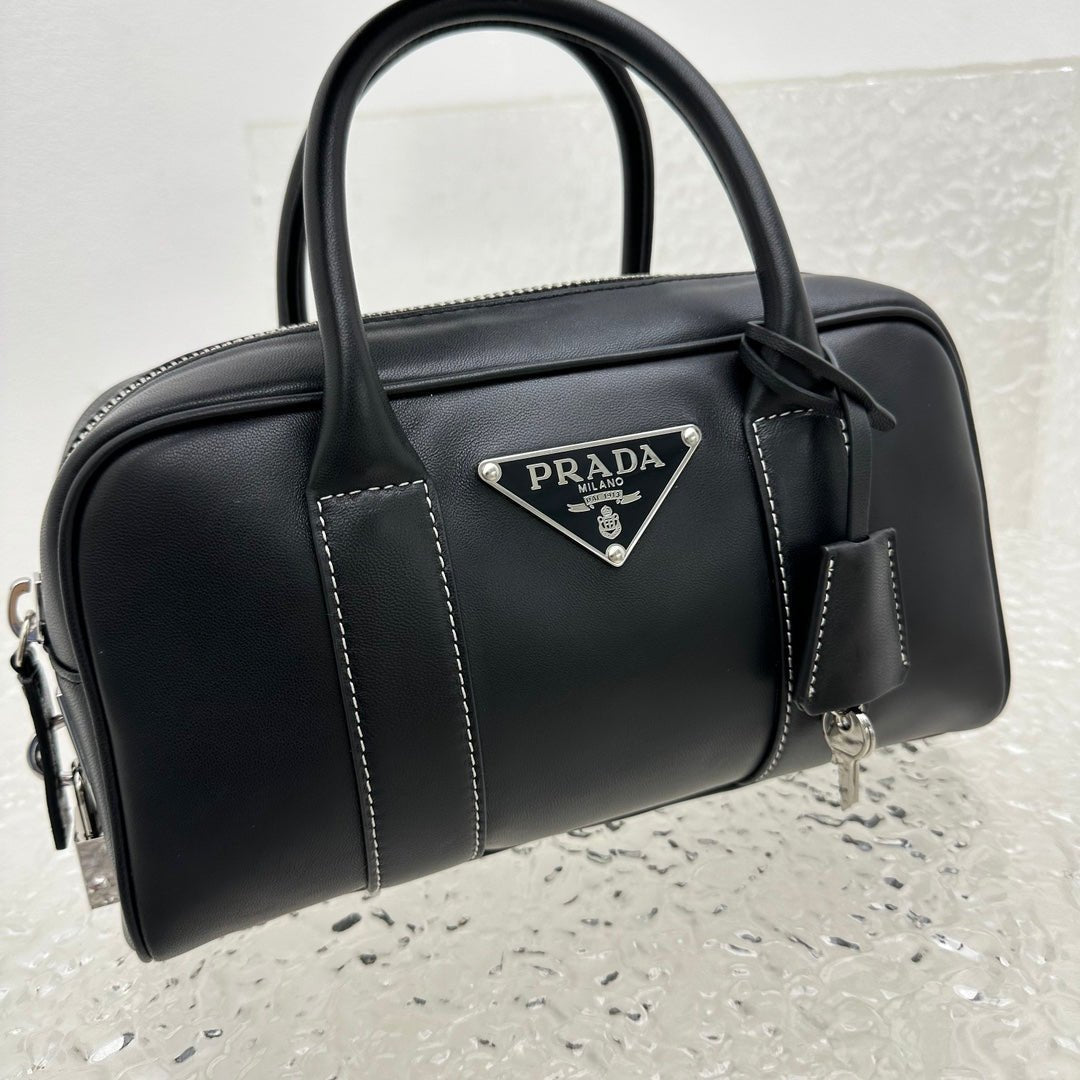 ＰＲＤＡ BOSTON LEATHER TOTE BAG