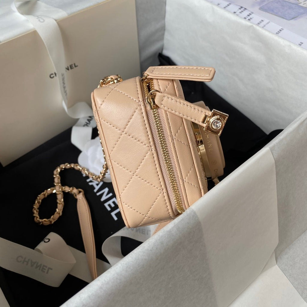 ＣＨＮＥＬCAMERA BAG BUFF