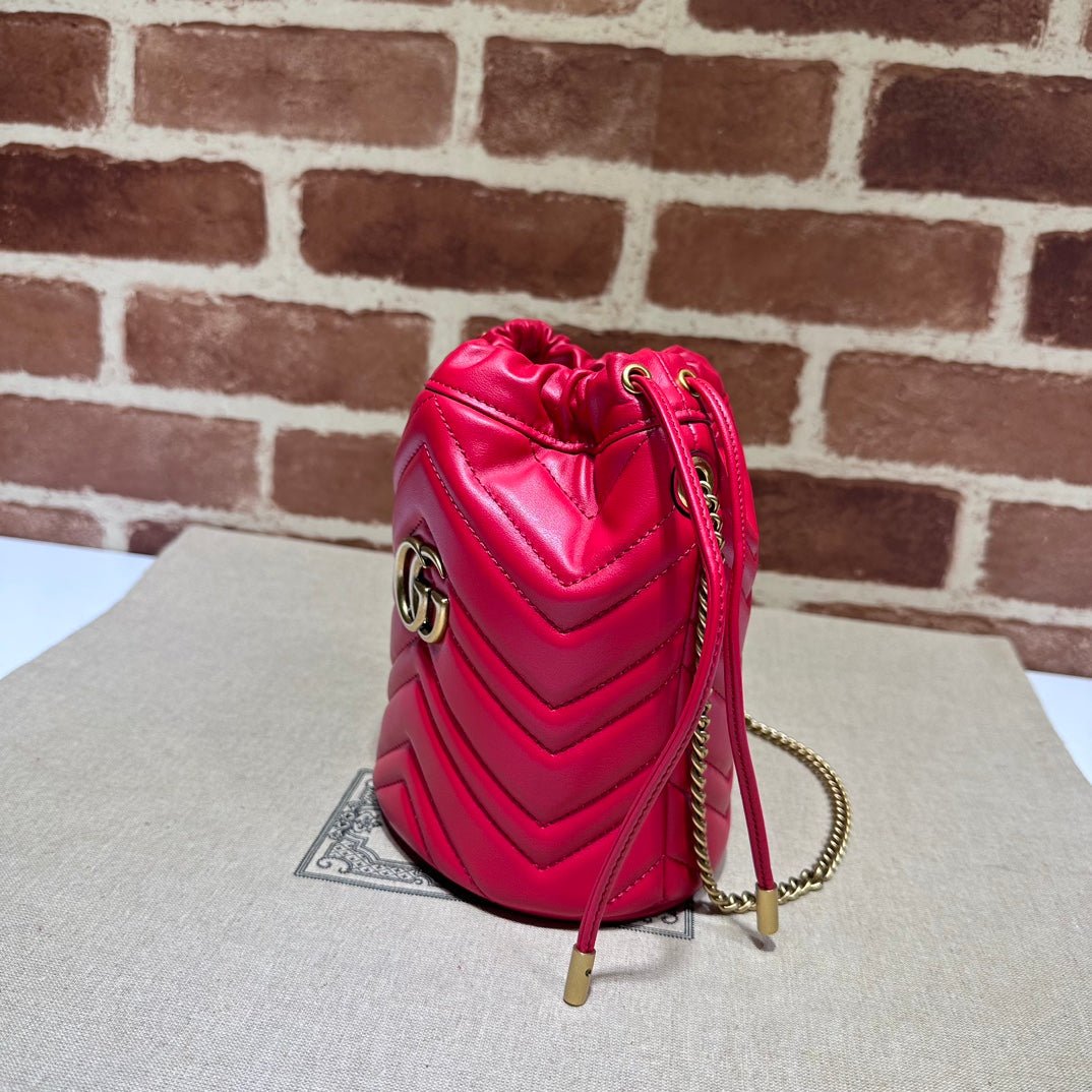 ＧＣＣＩGG MARMONT BUCKET BAG RED