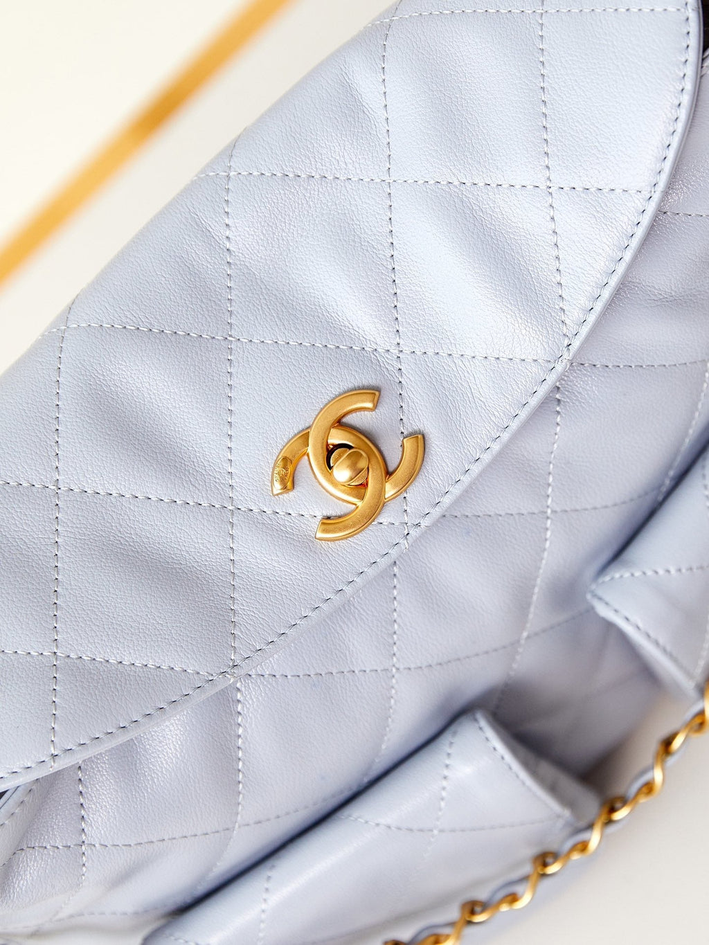 ＣＨＮＥＬHOBO HANDBAG ALICE BLUE