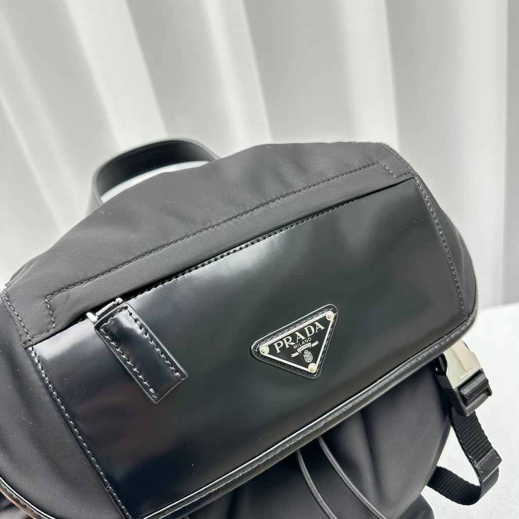 ＰＲＤＡ RE-NYLON AND LEATHER BACKPACK