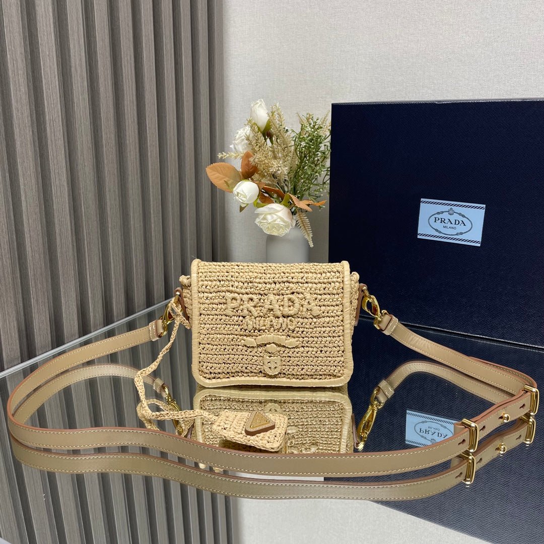 ＰＲＤＡ CROCHET SHOULDER BAG
