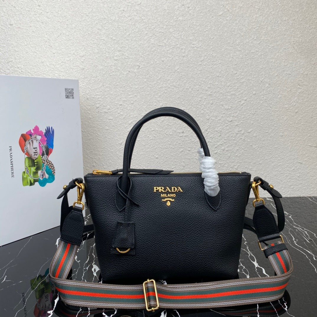 ＰＲＤＡ DAINO LEATHER TOTE BAG BLACK