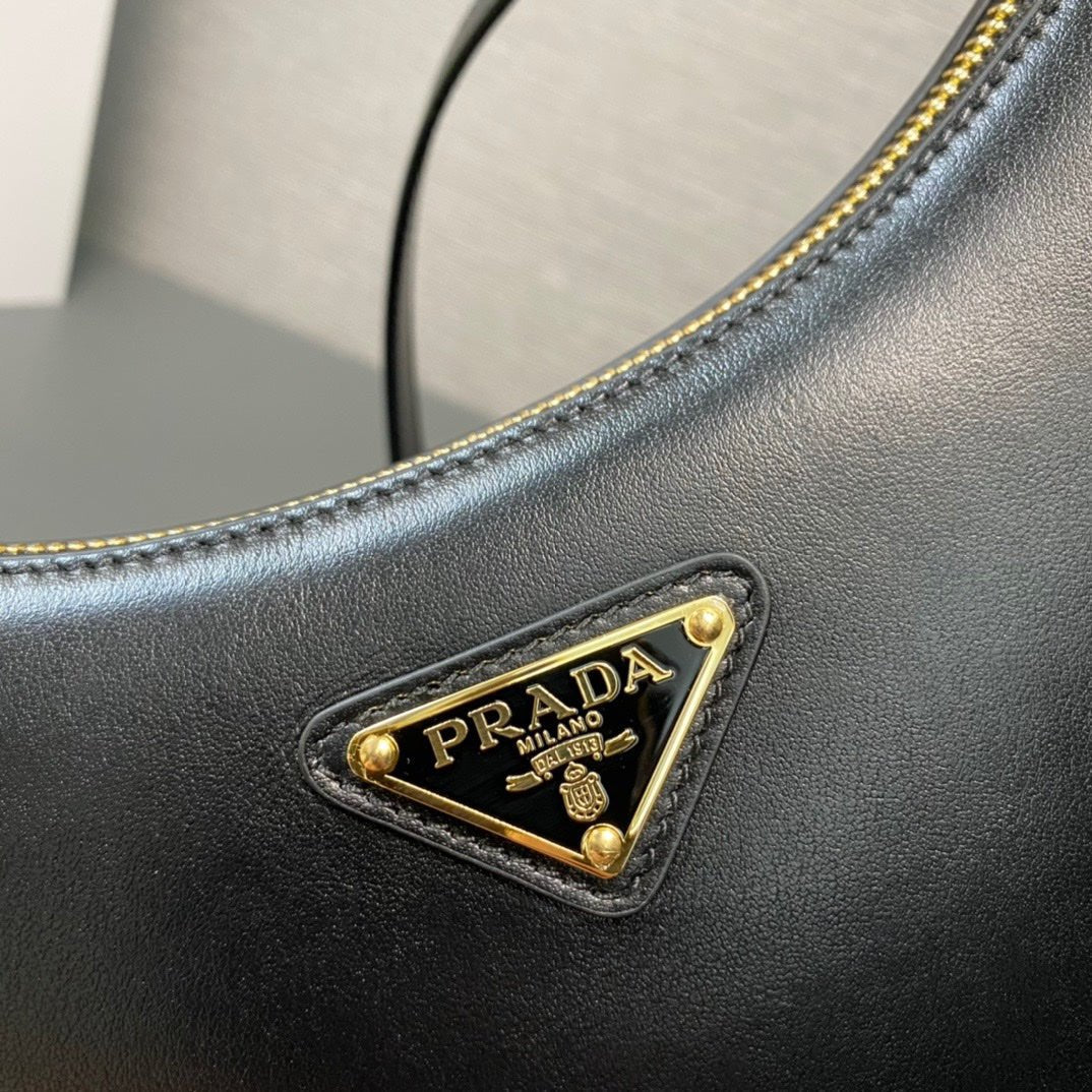 ＰＲＤＡ ARQUÉ SMALL LEATHER SHOULDER BAG BLACK