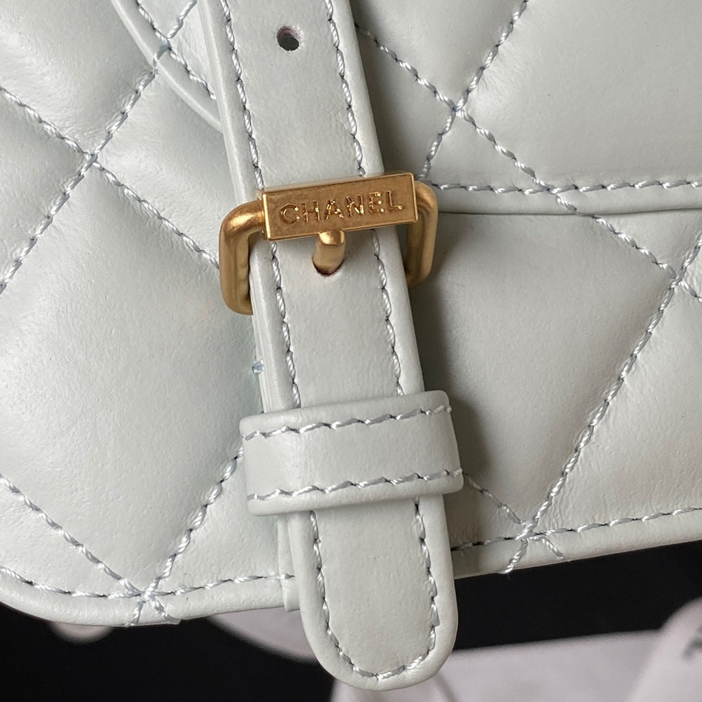 ＣＨＮＥＬCLASSIC FLAP BACKPACK ASH GRAY